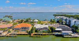 Bayside Beach House with Pool, Spa and Boat Dock - Image 3