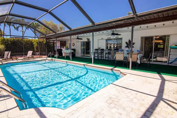 Coastal Coral Paradise with Heated Pool - Image 1