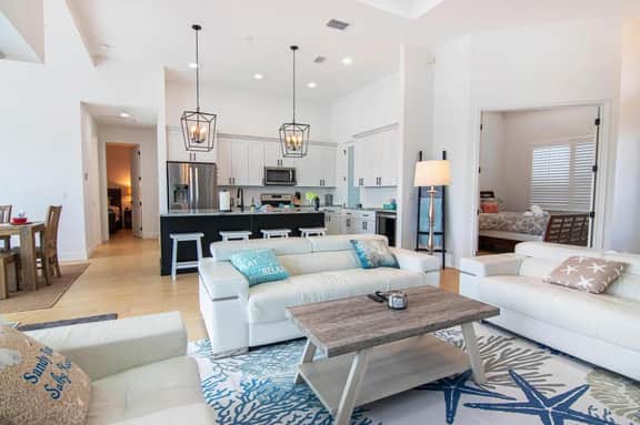 Luxury Waterfront 4BR Home w/ Pool & Spa - Image 4