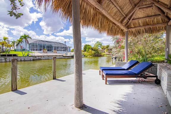 Shamrock Shores with Heated Pool and Tiki Hut - Image 3
