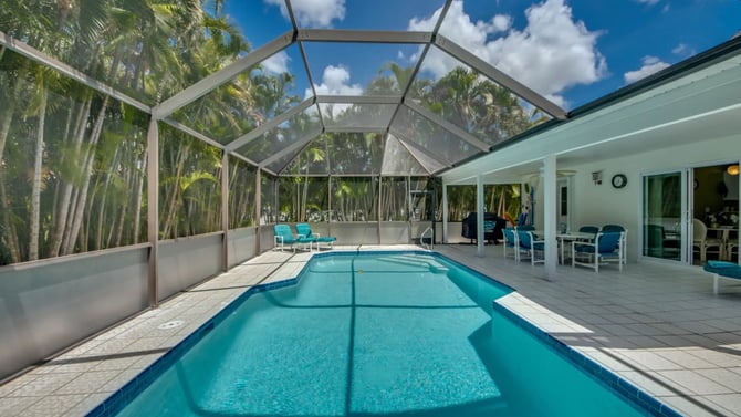 Villa Cape Cove Pool & BBQ